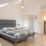 Les Marronniers Du Luberon Casa de Férias *