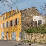 Les Marronniers Du Luberon Casa de Férias *