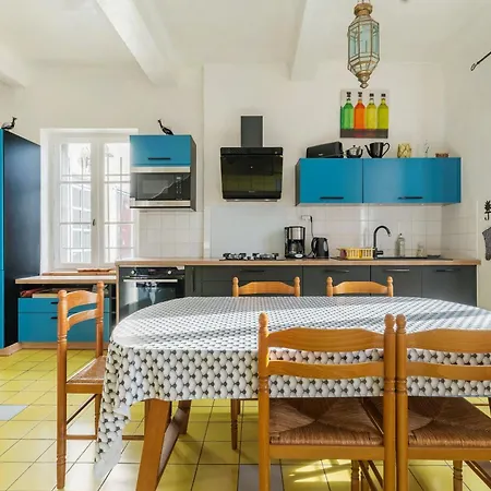 Les Marronniers Du Luberon Casa de Férias *